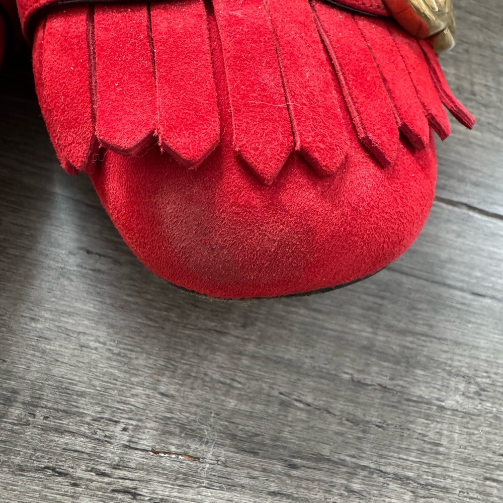 Gucci Red Suede Fringe Marmont Flats with Gold GG - Picture 3 of 11